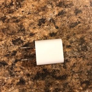 Apple cube plug in